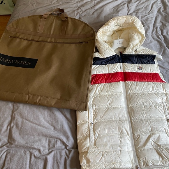 WHITE MONCLER VEST - Picture 1 of 4